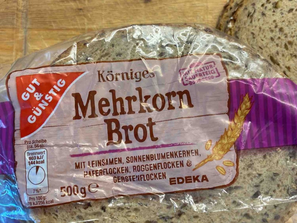 Gut und Günstig Körniges Mehrkorn Brot von laraschroeder | Hochgeladen von: laraschroeder
