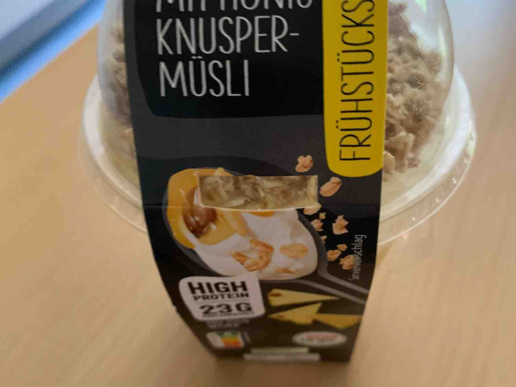 Frühstücksmüsli, Ananas mit Honig Knuspermüsli von doctoracula | Hochgeladen von: doctoracula