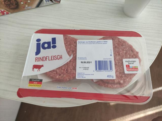 Hamburger aus Rindfleisch, Gewürzt by Dova579 | Uploaded by: Dova579