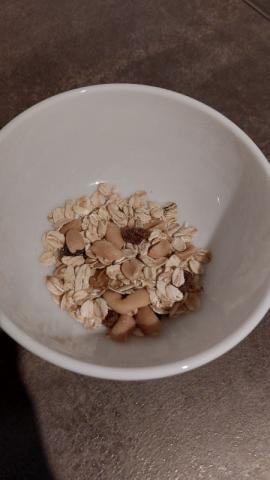 Müsli mit Nüssen selbstgemacht von Enibas1 | Hochgeladen von: Enibas1