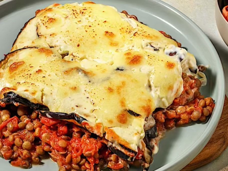 Vegetarisches Moussaka mit Linsen, und gerösteter Aubergine von | Hochgeladen von: clairestw Vegetarisches Moussaka mit Linsen, und gerösteter Aubergine von | Hochgeladen von: clairestw