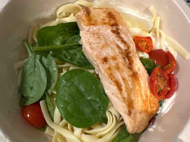 Salmone al Limone, mit Cherry-Tomaten an Zitronensauce von Roman | Hochgeladen von: RomanSuisse