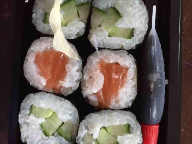 Maki Mix Lachs Avocado, fresh sushi von Flocki09 | Hochgeladen von: Flocki09