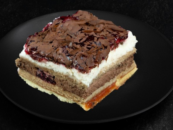 Hochgeladen von: TBA