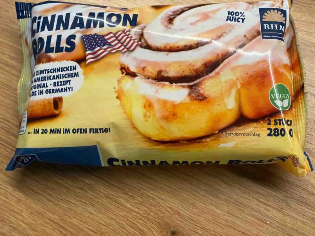 cinnamon rolls by lakersbg | Uploaded by: lakersbg