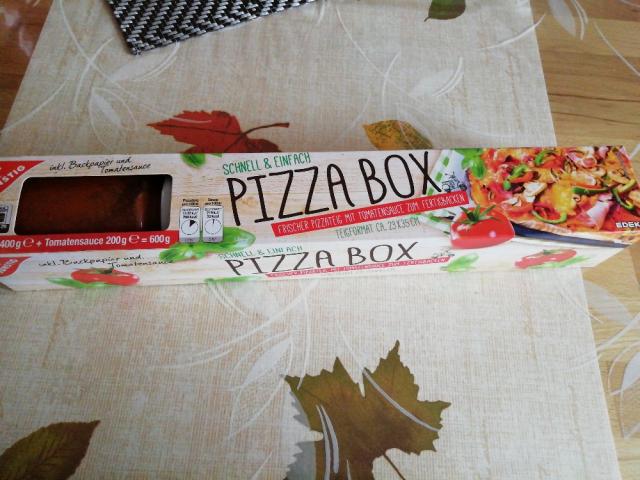 Pizza Box, mit Tomatensauce von Lieblingsmami | Hochgeladen von: Lieblingsmami