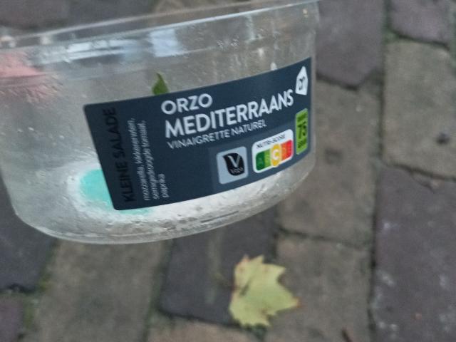 Hochgeladen von: moetreatsia Hochgeladen von: moetreatsia