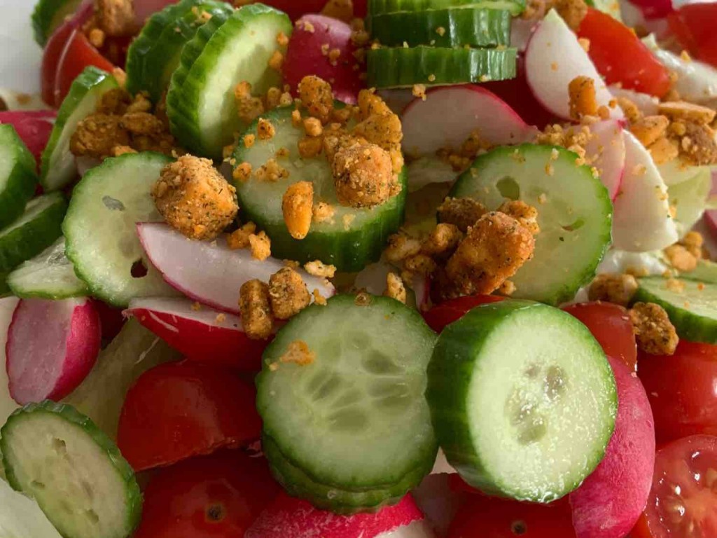 Gemischter Salat, Eisberg, Gurke, Mozzarella	 von NickiPhone | Hochgeladen von: NickiPhone