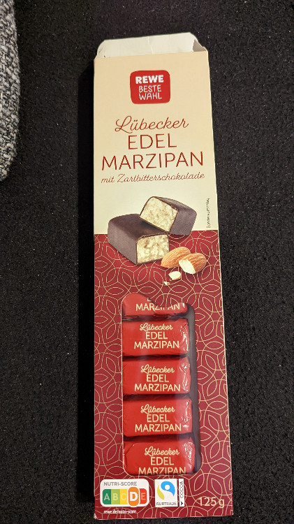 Lübecker Edel Marzipan, mit Zartbitterschokolade von Heffafuzzel | Hochgeladen von: Heffafuzzel