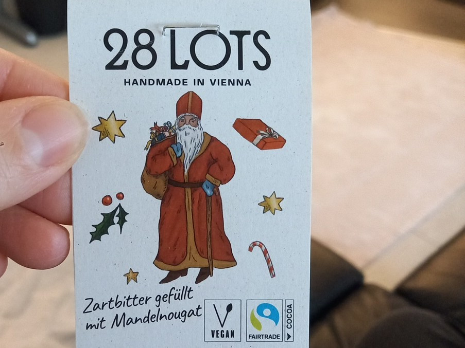 Hochgeladen von: bananamoonshine