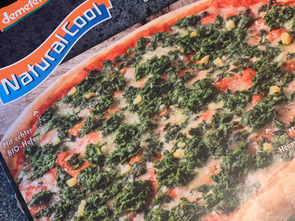 Pizza Spinaci, mit heumilchkäse und Knoblauch von Susitch | Hochgeladen von: Susitch