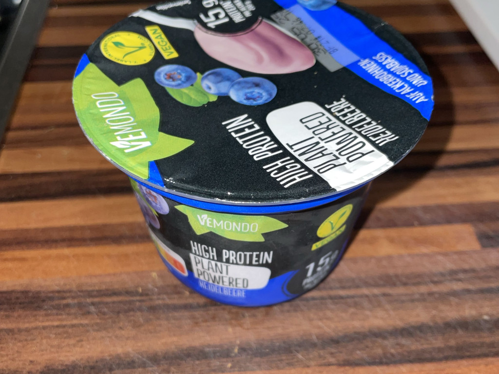 High Protein Heidelbeere, Auf Ackerbohnen- und Sojabasis von chu | Hochgeladen von: chunkymaus High Protein Heidelbeere, Auf Ackerbohnen- und Sojabasis von chu | Hochgeladen von: chunkymaus