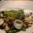 Gemischter Salat mit Thunfisch und Ei garniert, dazu Knoblauchdr | Hochgeladen von: imsonnen