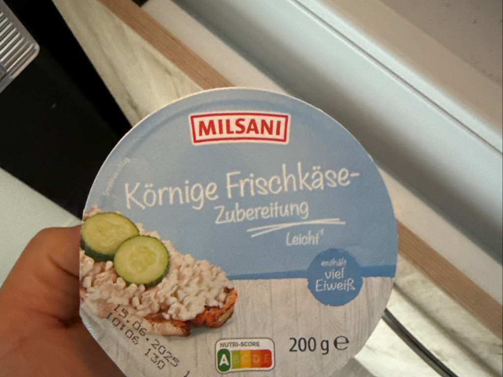 Hochgeladen von: nicosch91 Hochgeladen von: nicosch91