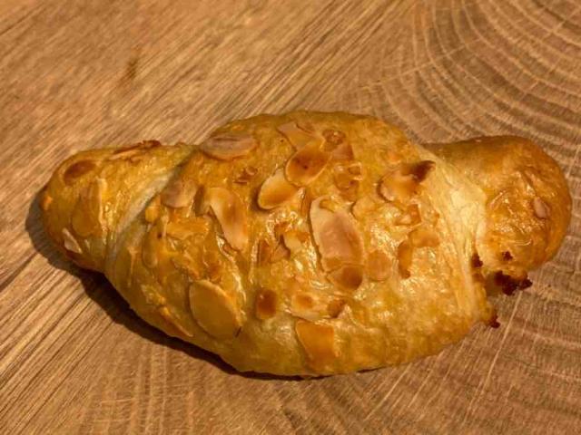 Croissant, mit Marzipan von susu90 | Hochgeladen von: susu90