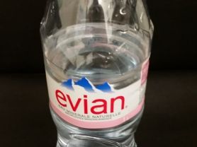 Evian, Natürliches Mineralwasser | Hochgeladen von: stoecki