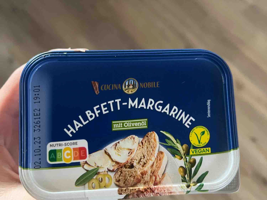 Halbfett-Margarine, mit Olivenöl von alexandra.habermeier | Hochgeladen von: alexandra.habermeier