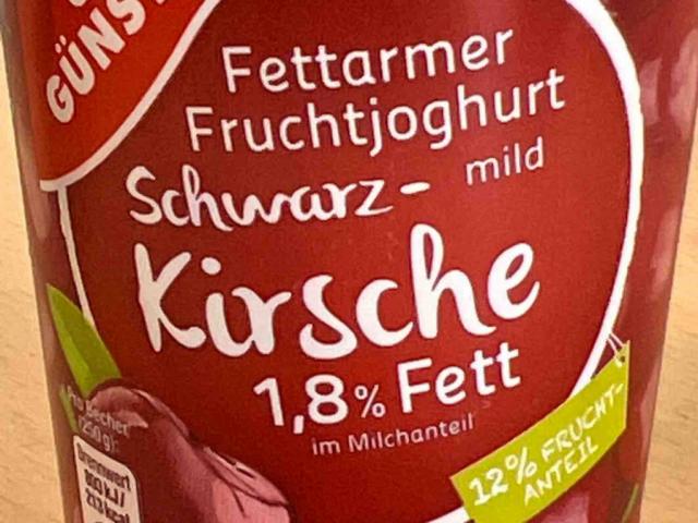 Gut und Günstig Schwarz-Kirsch Jogurt, 1,8% Fat with milk by kur | Uploaded by: kurtruppert