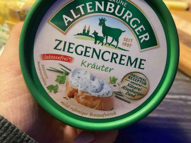 Ziegenkäse, Kräuter by Melleywood | Hochgeladen von: Melleywood