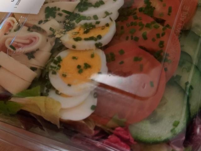 Salat mit Schinken und Käse by madlarkin | Uploaded by: madlarkin