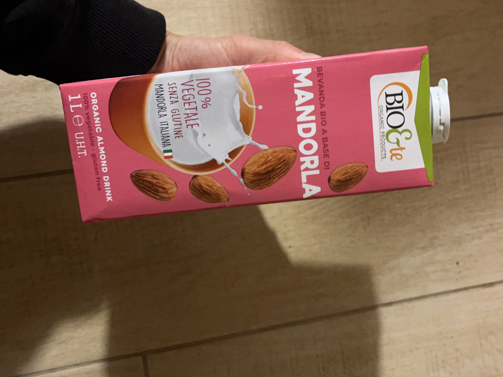 Hochgeladen von: soniaamortpappen Hochgeladen von: soniaamortpappen