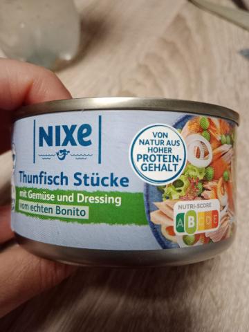 Thunfisch Stücke, mit Gemüse und Dressing von Finny87 | Hochgeladen von: Finny87