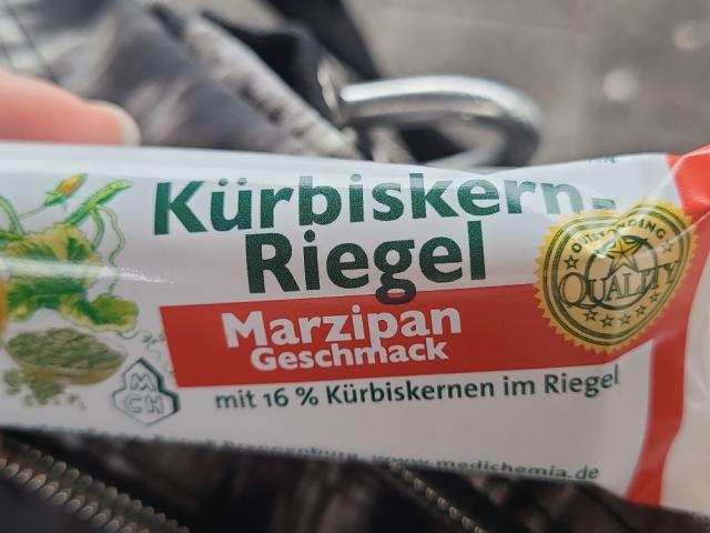 Hochgeladen von: Lachkatze