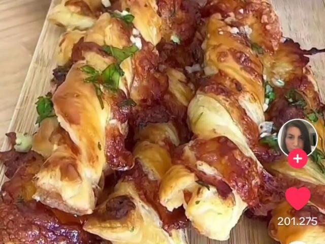 Hochgeladen von: Serval Hochgeladen von: Serval