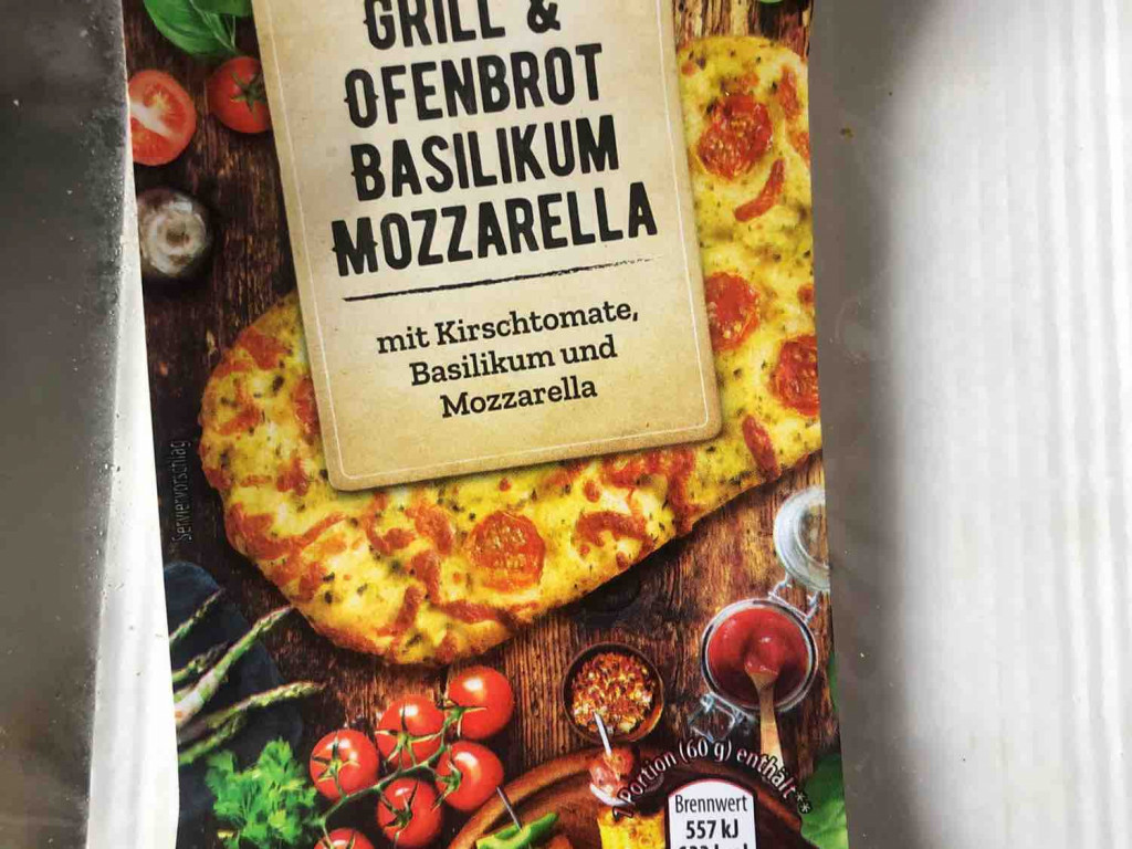 Weizenbrot mit Tomate&Mozarella, Basilikum von Rartzo66 | Hochgeladen von: Rartzo66