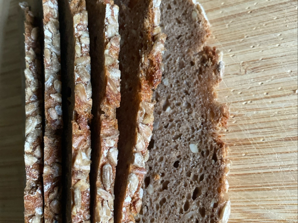 Rustikales Steinofenbrot , Classic von SilviaVogel | Hochgeladen von: SilviaVogel Rustikales Steinofenbrot , Classic von SilviaVogel | Hochgeladen von: SilviaVogel