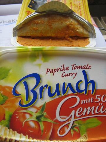 Fotos Und Bilder Von Brotaufstrich Brunch Mit 50 Gemuse Paprika Tomate Curry Edelweiss Fddb