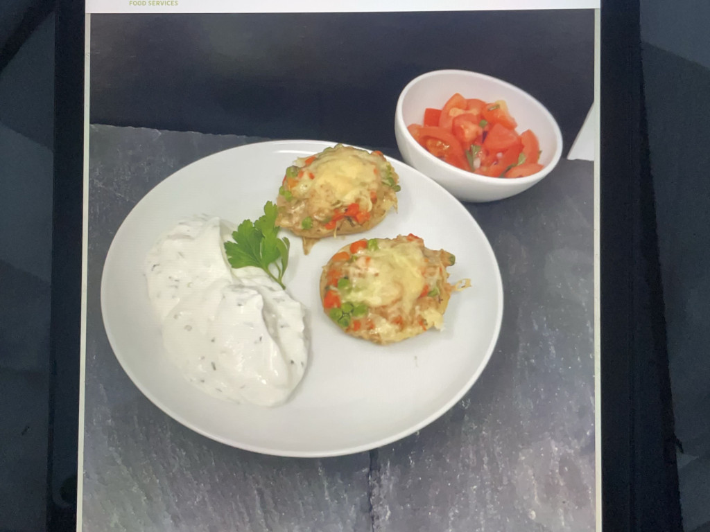 Ofenkartoffel, Dussmann Kantine von Franzi1701 | Hochgeladen von: Franzi1701 Ofenkartoffel, Dussmann Kantine von Franzi1701 | Hochgeladen von: Franzi1701