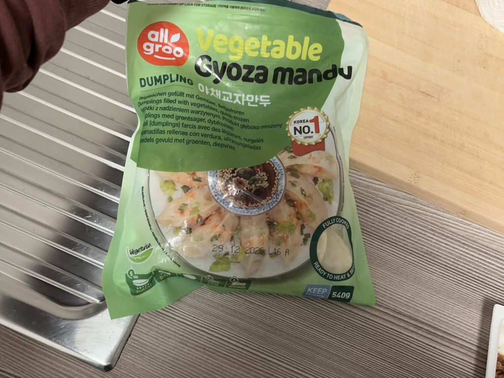 Hochgeladen von: Crazyflasher28