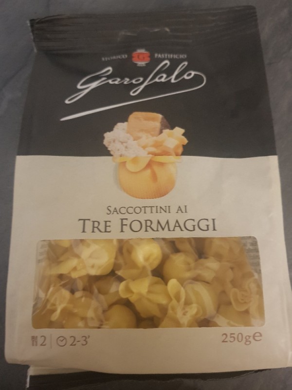 Saccottini ai Tre Formaggi, Frischeierteigwaren gefüllt mit Käse | Hochgeladen von: katharinahenrich192