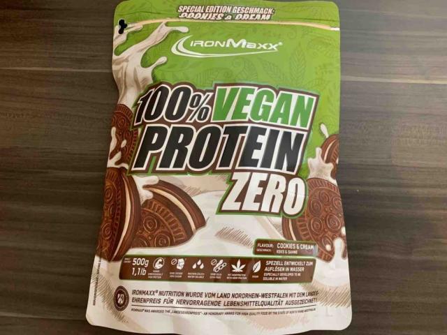 100% Vegan Protein Zero, Cookies & Cream Flavour by Szilvi | Uploaded by: Szilvi