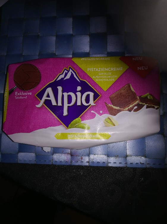 alpia pistaziencreme, gefüllte Alpenvollmilchschokolade von Brin | Hochgeladen von: Brini160779
