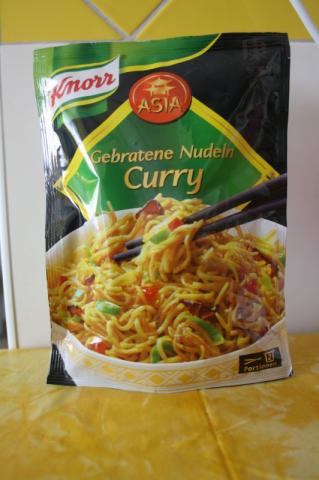 Gebratene Nudeln, Curry | Hochgeladen von: LovePeaceFashion
