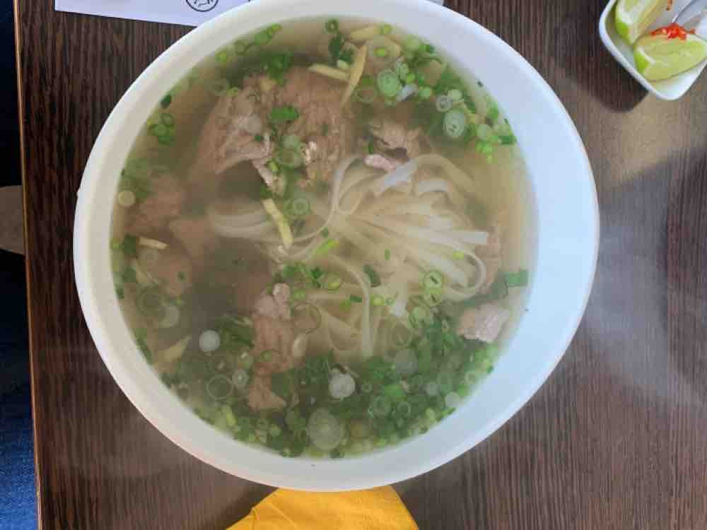 Traditionelle Rreisnudelsuppe mit Fleisch von Walkyrie | Hochgeladen von: Walkyrie