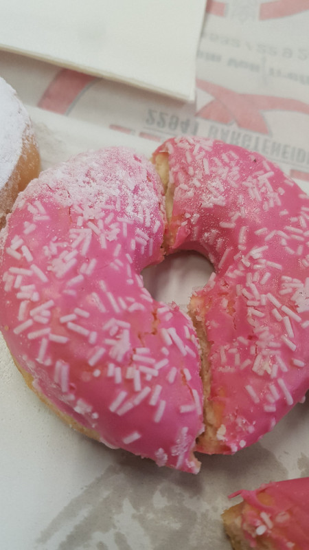 Pink Donut von superturbo13378 | Hochgeladen von: superturbo13378
