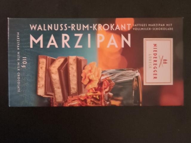 Walnuss-Rum-Krokant Marzipan Schokolade by trams | Uploaded by: trams