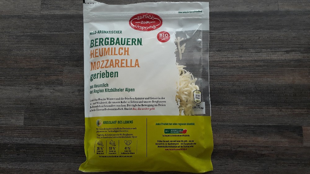 Bergbauern Heumilch Mozzarella gerieben von kajo84 | Hochgeladen von: kajo84