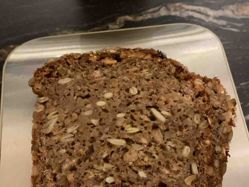 Vollkornsonne, geschnitten  Bäckerkrön von Sisaku | Hochgeladen von: Sisaku