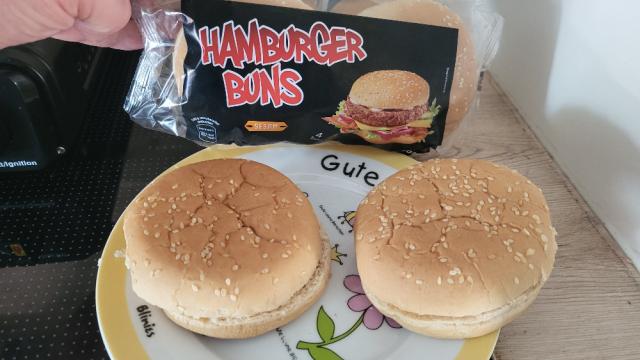 Hamburger Buns, Sesam von kindeljan | Hochgeladen von: kindeljan