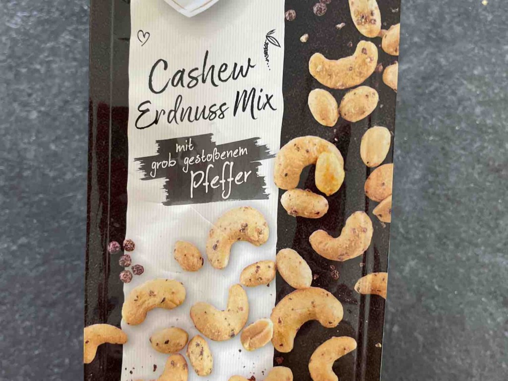 Cashew Erdnuss Mix, mit grob gestoßenem Pfeffer von Sternenzaube | Hochgeladen von: Sternenzauber