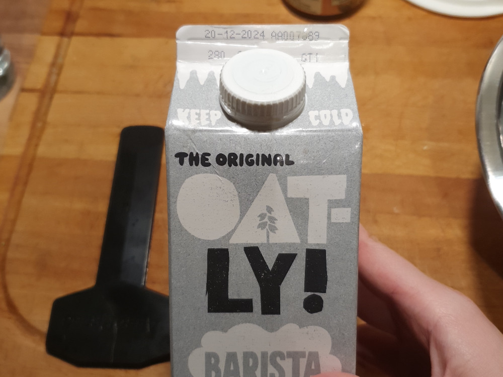 Oatly Barista Edition Hafer Keep Cool von Mithgarthsormr | Hochgeladen von: Mithgarthsormr