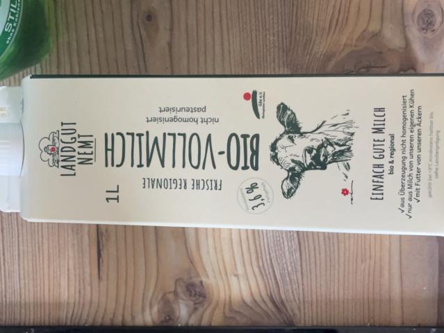 Bio-Vollmilch, 3,6% Fett von amywerner | Hochgeladen von: amywerner Bio-Vollmilch, 3,6% Fett von amywerner | Hochgeladen von: amywerner