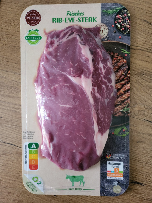 Frisches Rib-Eye-Steak von snej1996 | Hochgeladen von: snej1996
