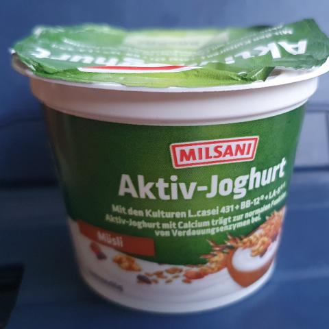 Aktiv-Joghurt, Müsli von norrsken411 | Hochgeladen von: norrsken411