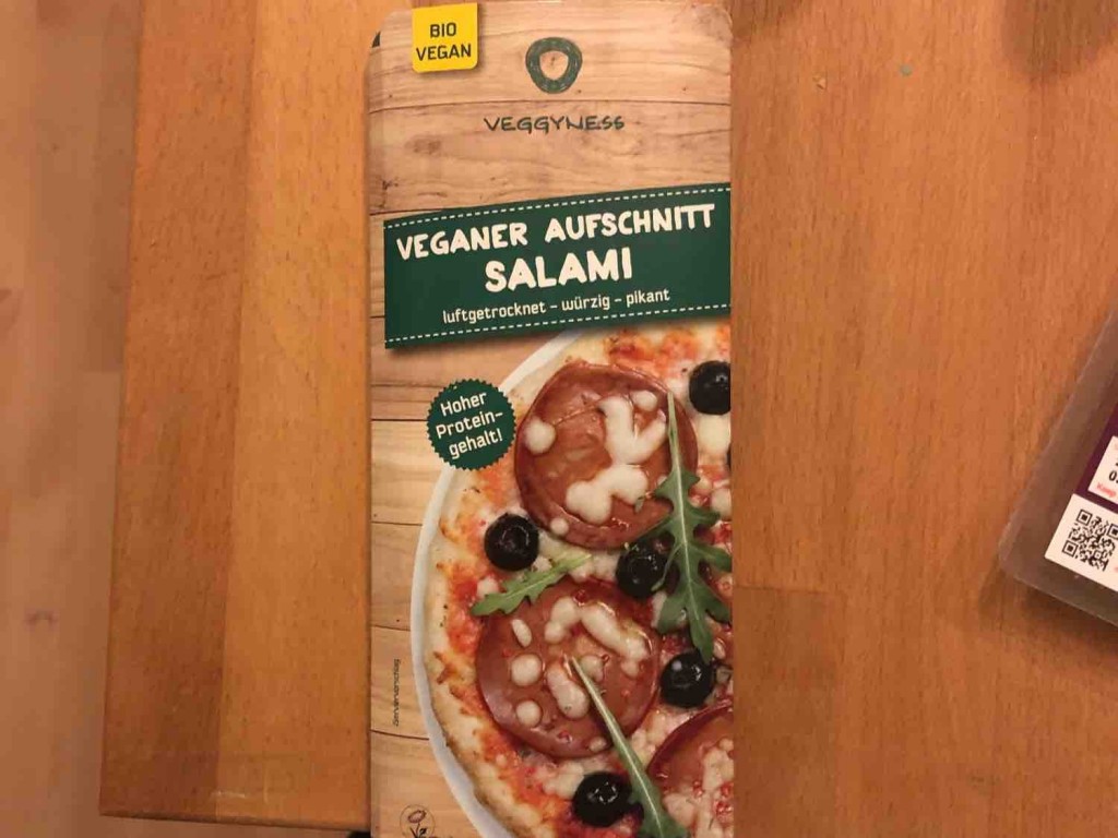 VEGGYNESS veganer Aufschnitt Salami von Jevcon | Hochgeladen von: Jevcon