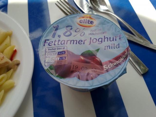 Fettarmer Joghurt mild, Schwarzkirsche | Hochgeladen von: Goofy83